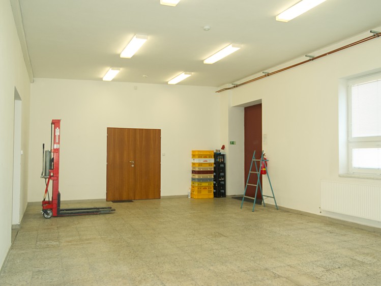 Комерційне приміщення в оренду, 615 м² (9 з 22)