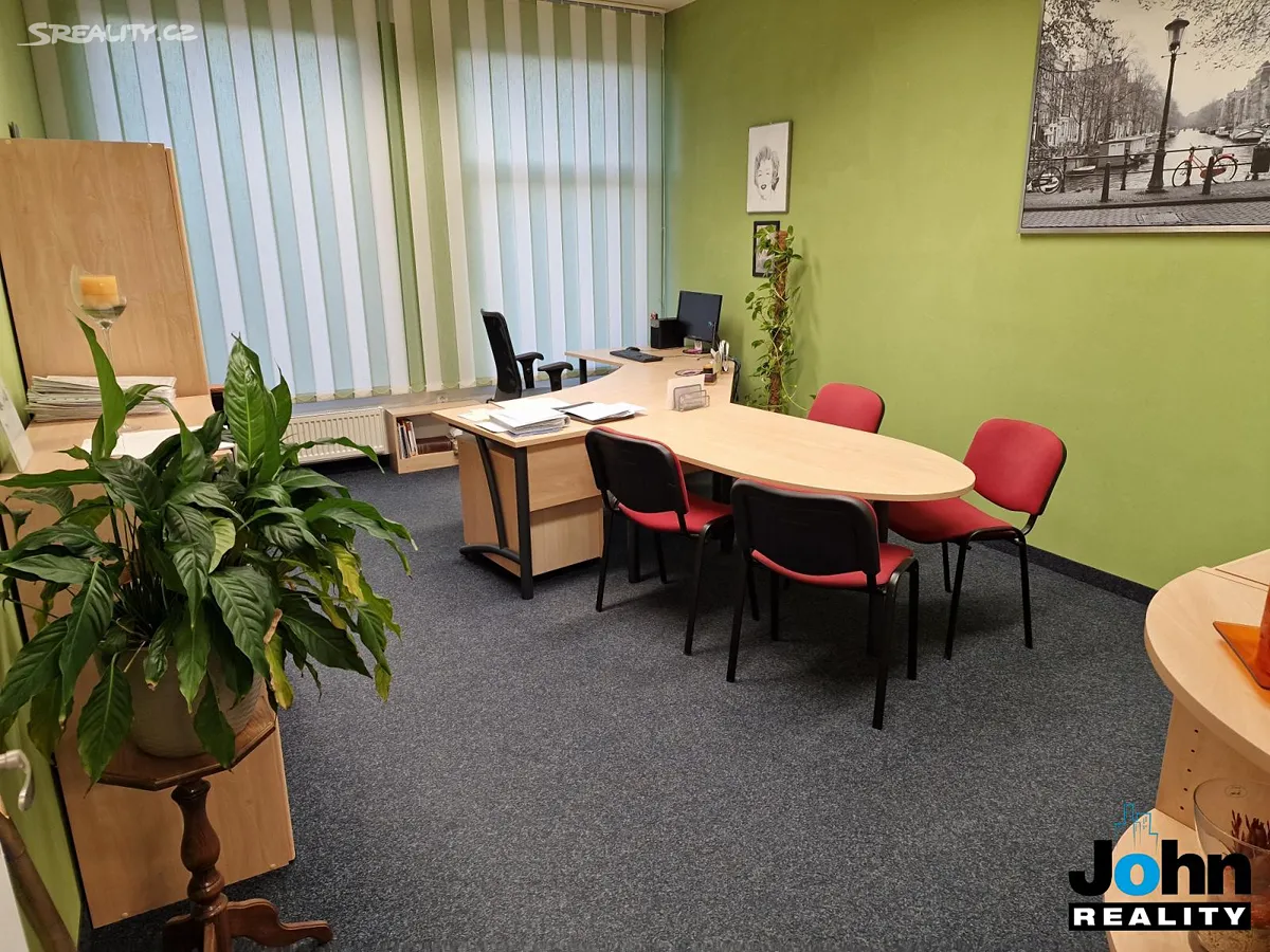 Pronájem kanceláře 130 m² – další