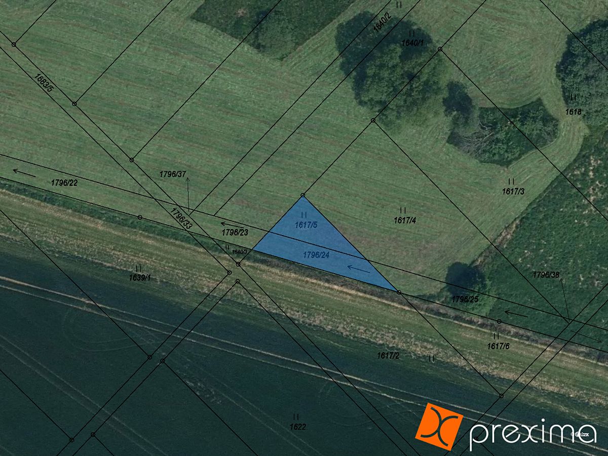Prodej pozemku 332 m²