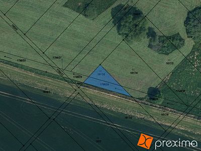 Prodej pozemku 332 m²