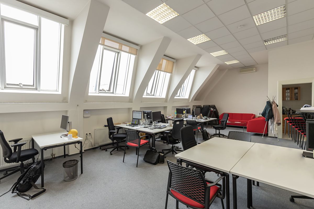 Pronájem kanceláře 66 m² – fotografie 5
