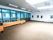 Pronájem obchodního prostoru 195 m²