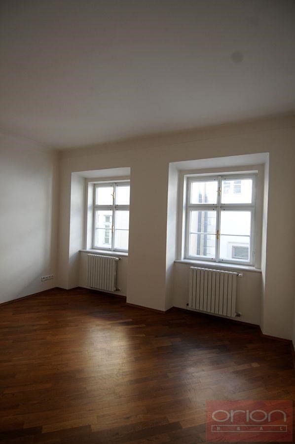 Pronájem bytu 4+1 170 m² – fotografie 4