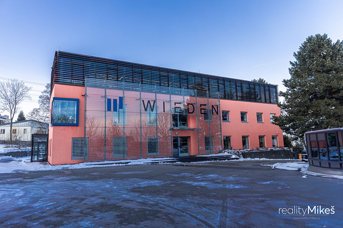 Prodej výrobní haly, prostoru 3613 m²
