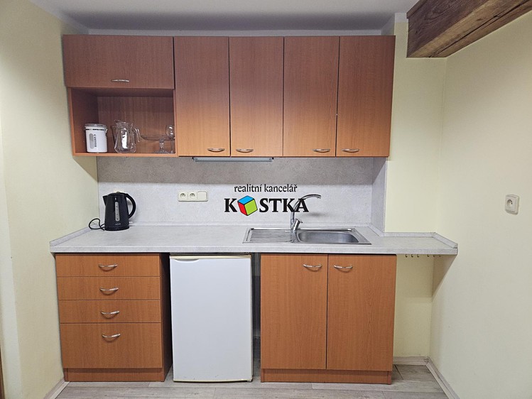 Pronájem komerčního prostoru, 20 m² (7 z 13)