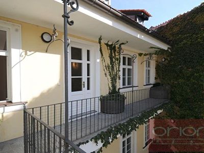 Pronájem bytu 4+1 170 m²