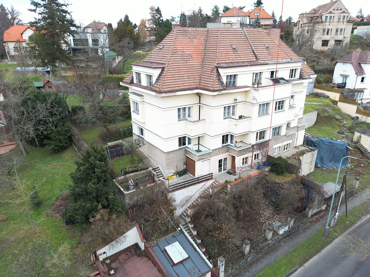Prodej vily 280 m², pozemek 892 m²