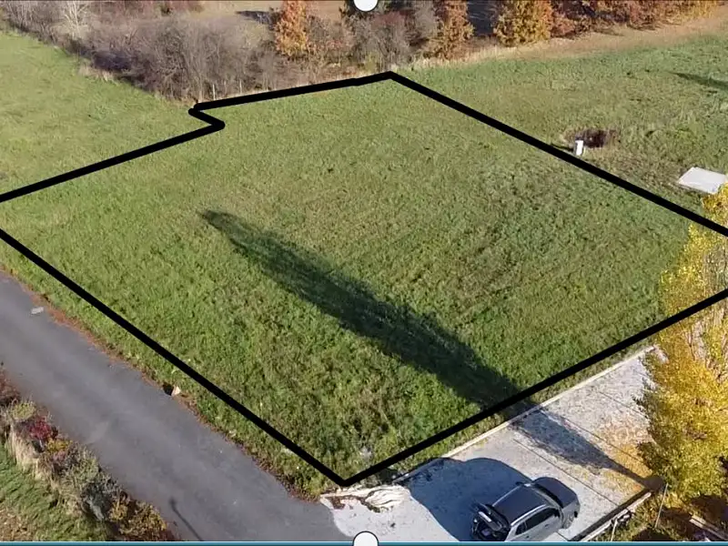 Prodej stavebního pozemku 2038 m², Jesenice – náhled fotky 2