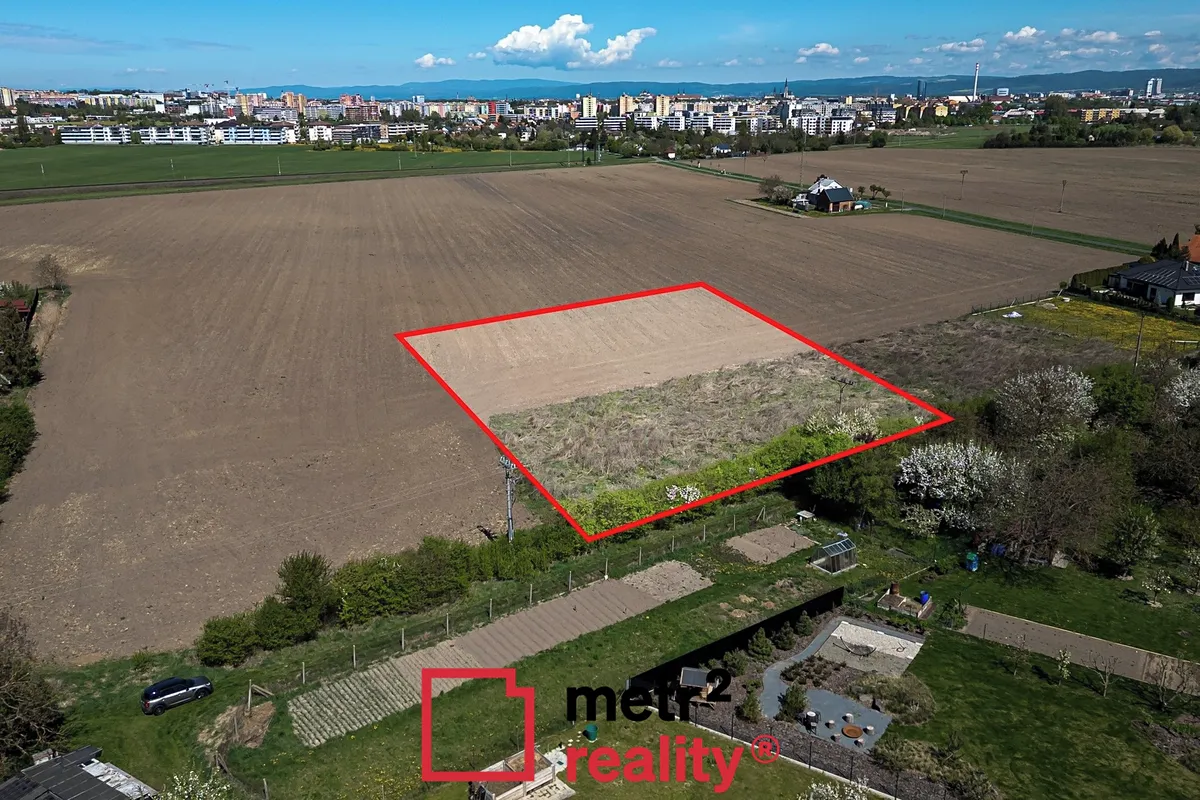 Prodej stavebního pozemku 3888 m²
