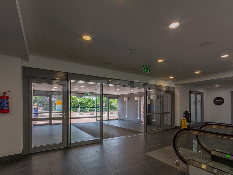 Gewerbefläche zur Miete, 204 m² (2 von 9)