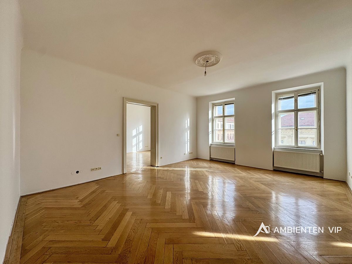 Pronájem kanceláře 316 m² – fotografie 2