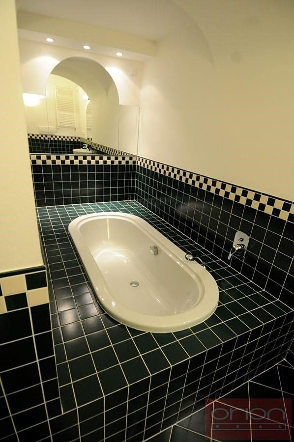 Pronájem bytu 4+1 170 m² – fotografie 3