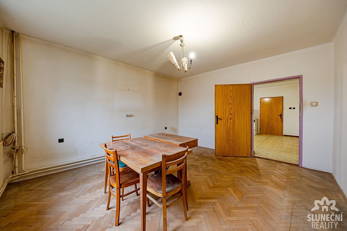 Prodej rodinného domu 130 m², pozemek 286 m² – fotografie 4