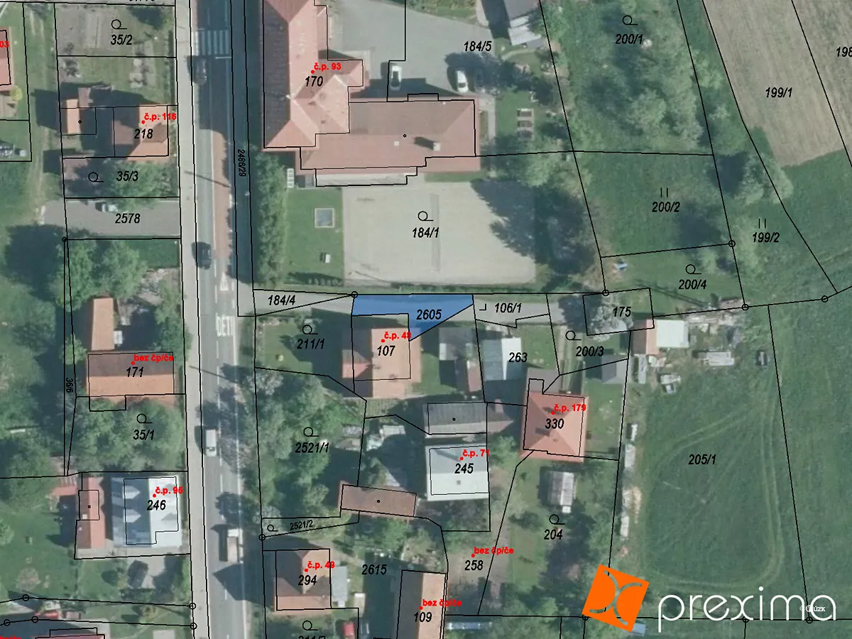 Prodej podílu 1/2 komerčního pozemku 45 m²
