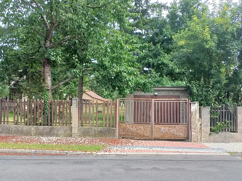 Prodej stavebního pozemku 1601 m², Nový Vestec – náhled fotky 3