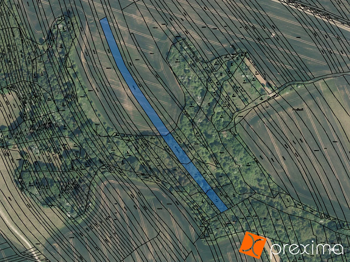 Prodej podílu 1/2 pole 5476 m²