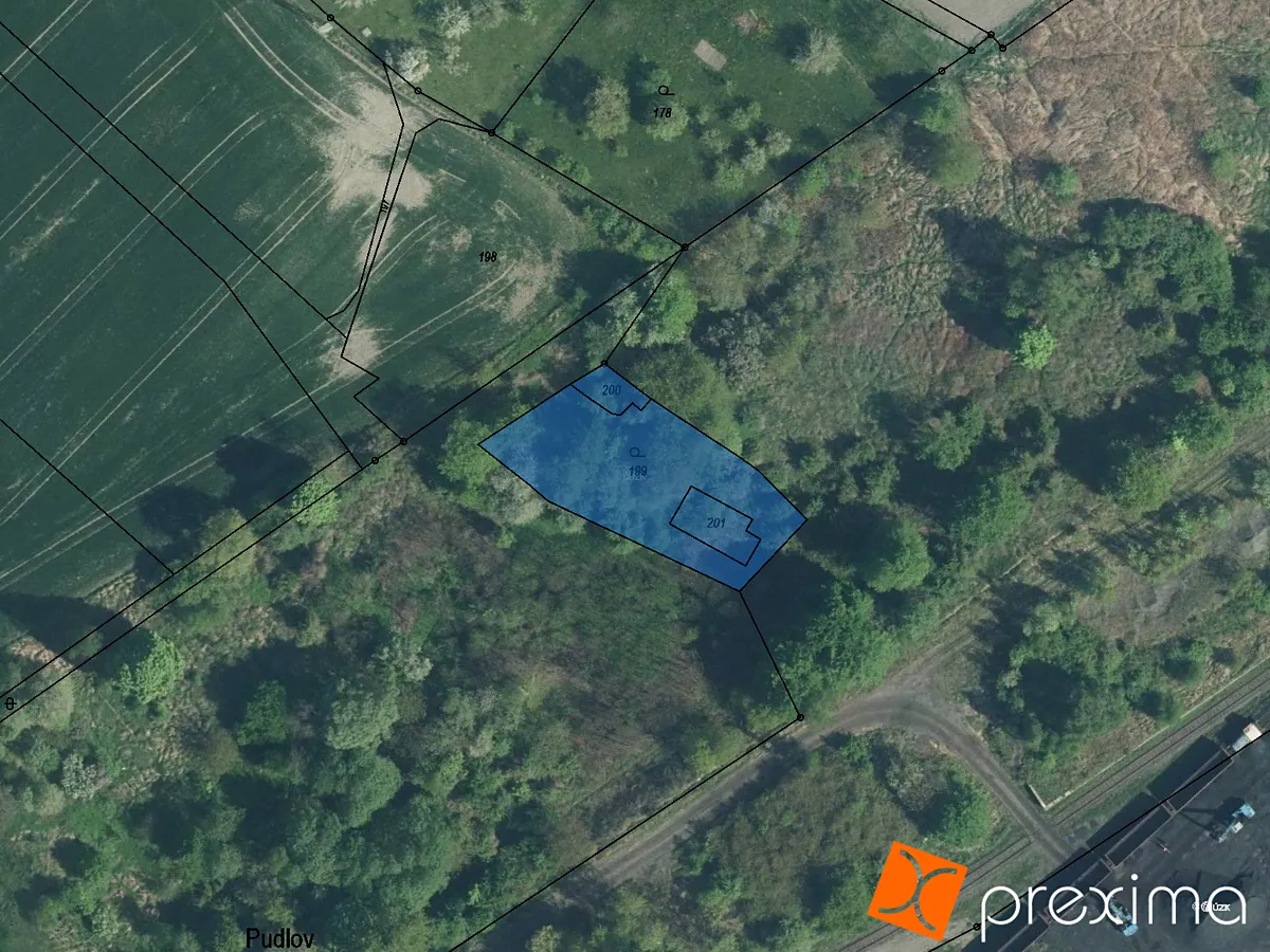 Prodej podílu 1/6 pozemku 173 m²