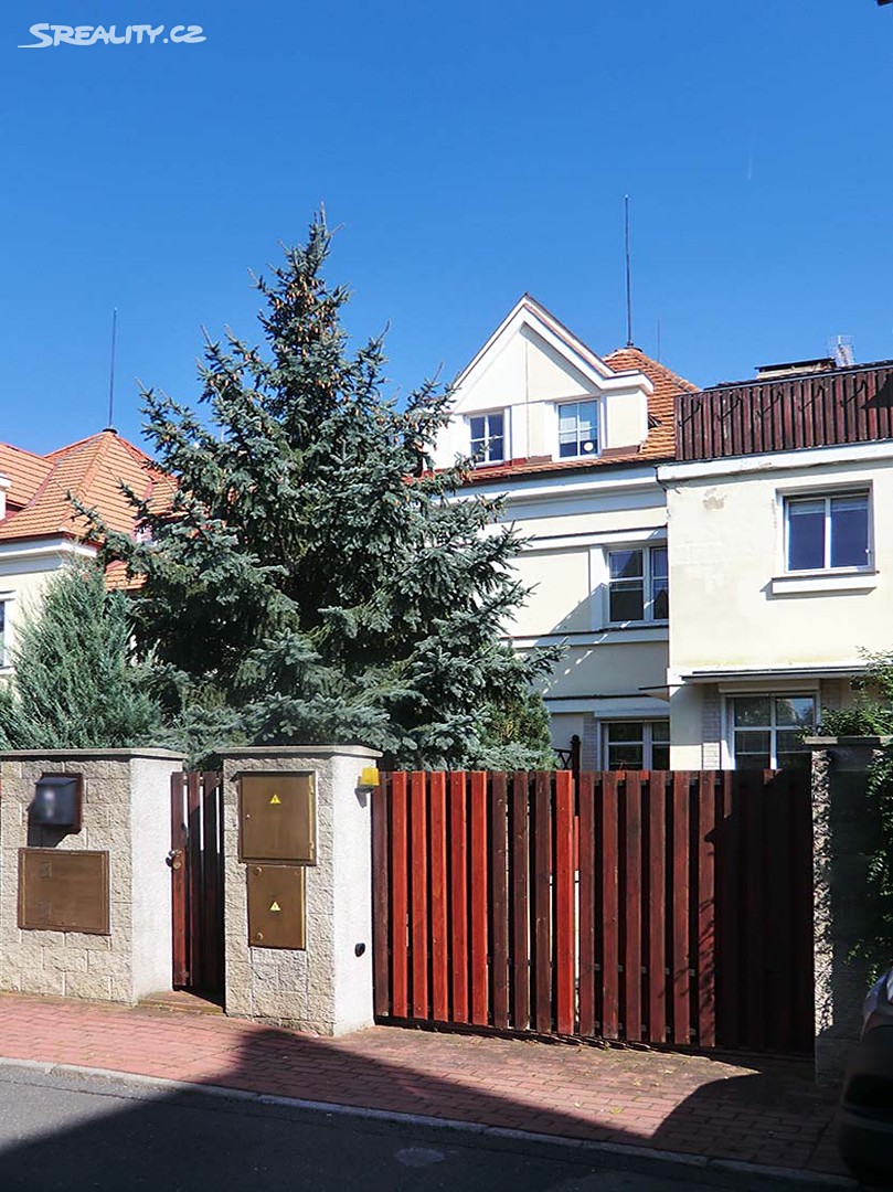Prodej rodinného domu 181 m², pozemek 124 m², Praha