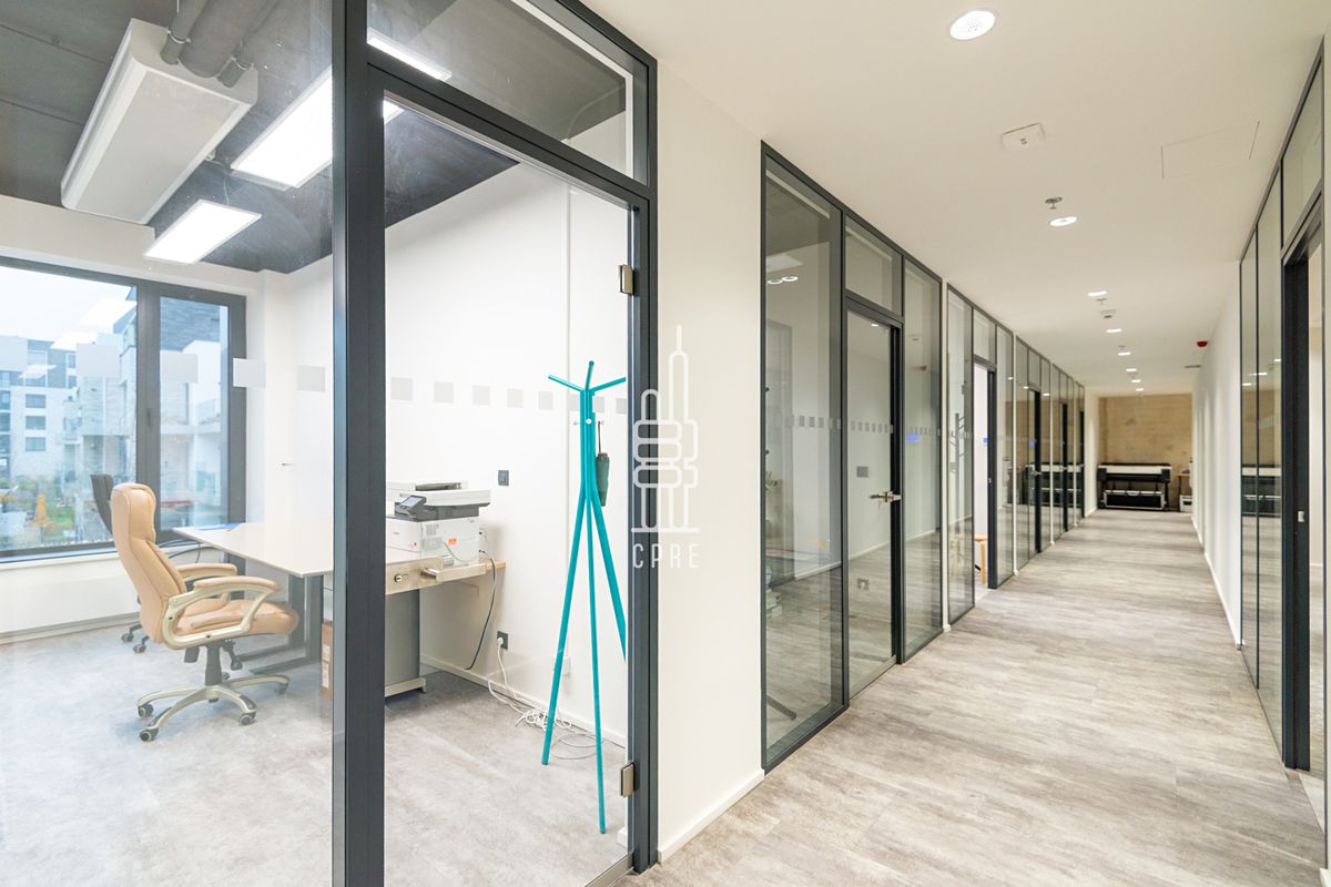 Pronájem kanceláře 441 m² – fotografie 5