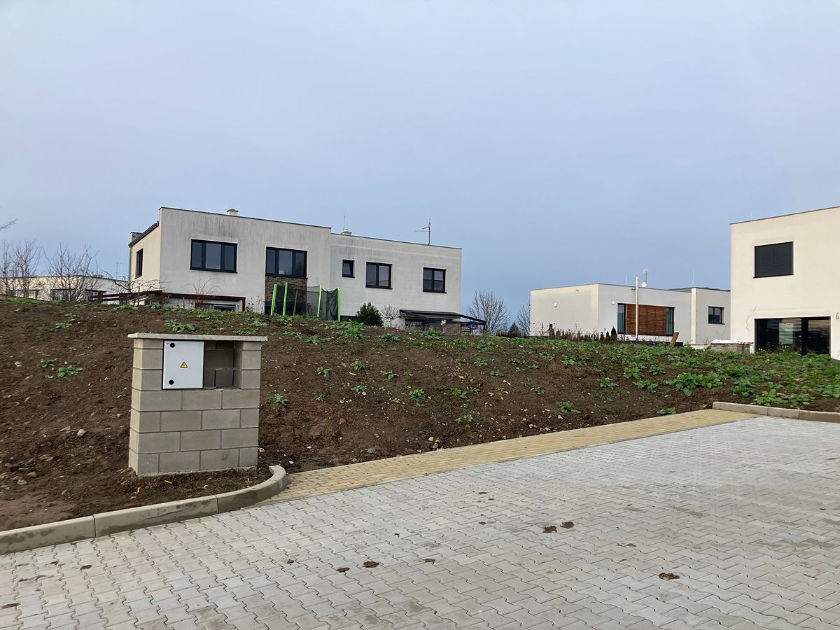 Prodej stavebního pozemku 769 m² – fotografie 4