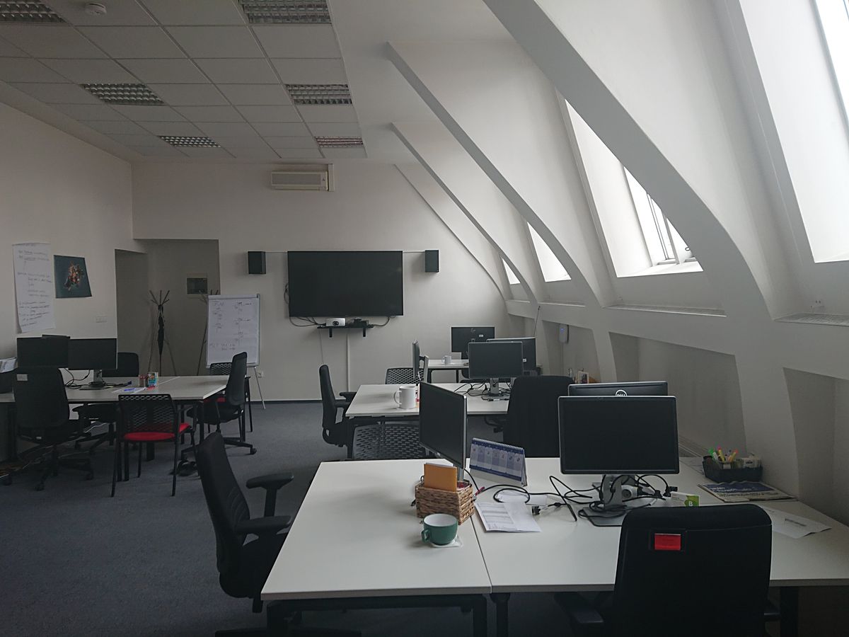 Pronájem kanceláře 66 m² – fotografie 2