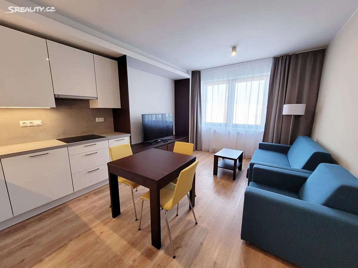 Pronájem bytu 2+kk 50 m², Praha