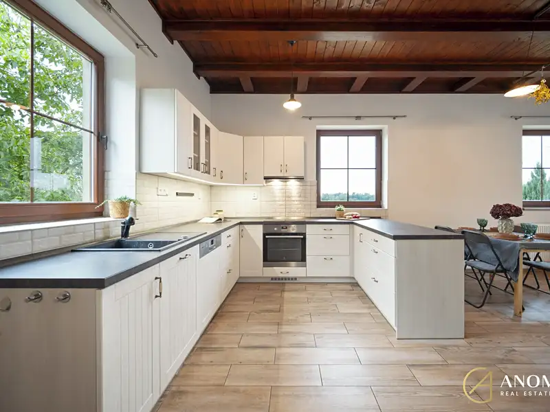 Prodej rodinného domu 195 m², pozemek 823 m², Trhová Kamenice – náhled fotky 1