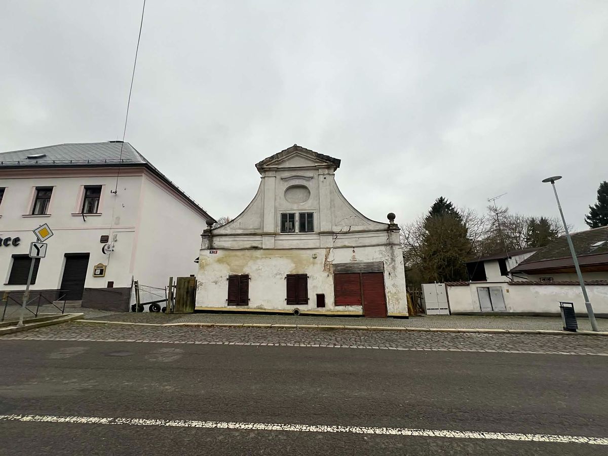 Prodej rodinného domu 144 m², pozemek 772 m² – fotografie 3