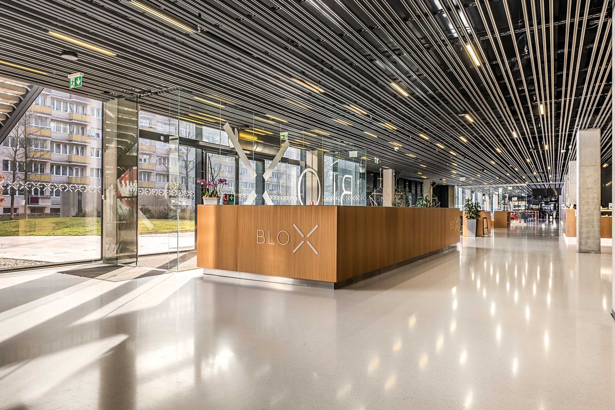 Pronájem kanceláře 844 m² – fotografie 2