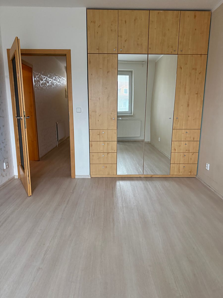 Pronájem bytu 3+kk 80 m² – fotografie 3