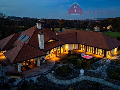 Prodej  rodinného domu 357 m², pozemek 7 149 m²
