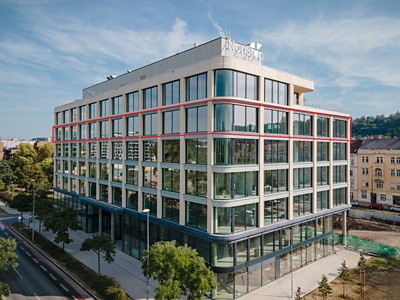 Pronájem kanceláře 1 543 m²