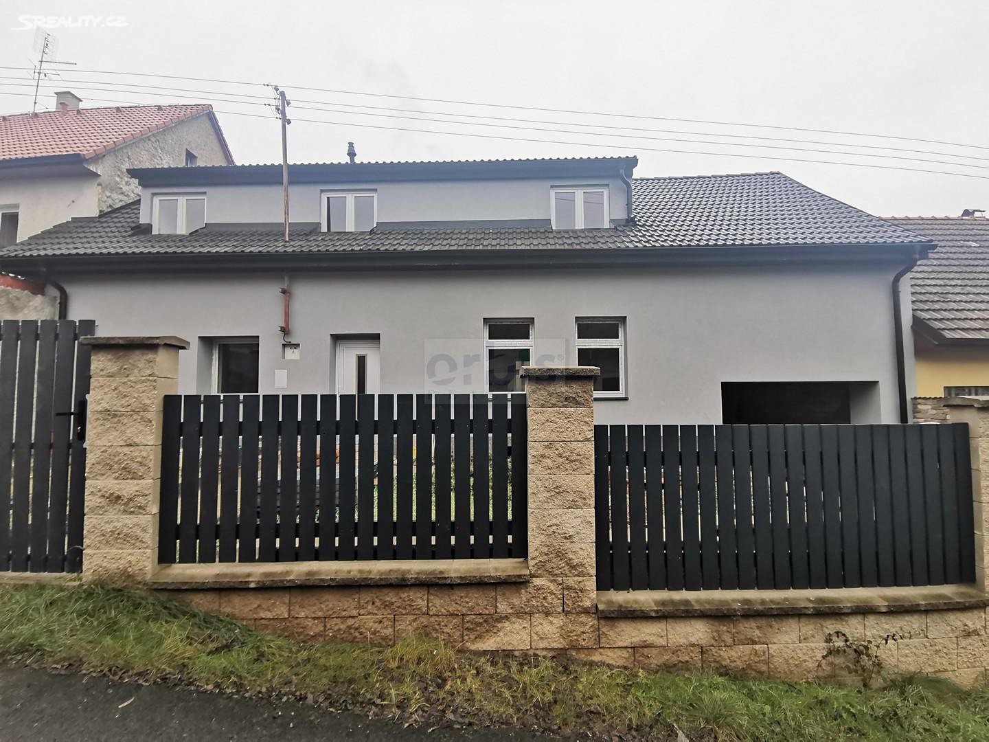 Prodej rodinného domu 240 m², pozemek 223 m², Lišany