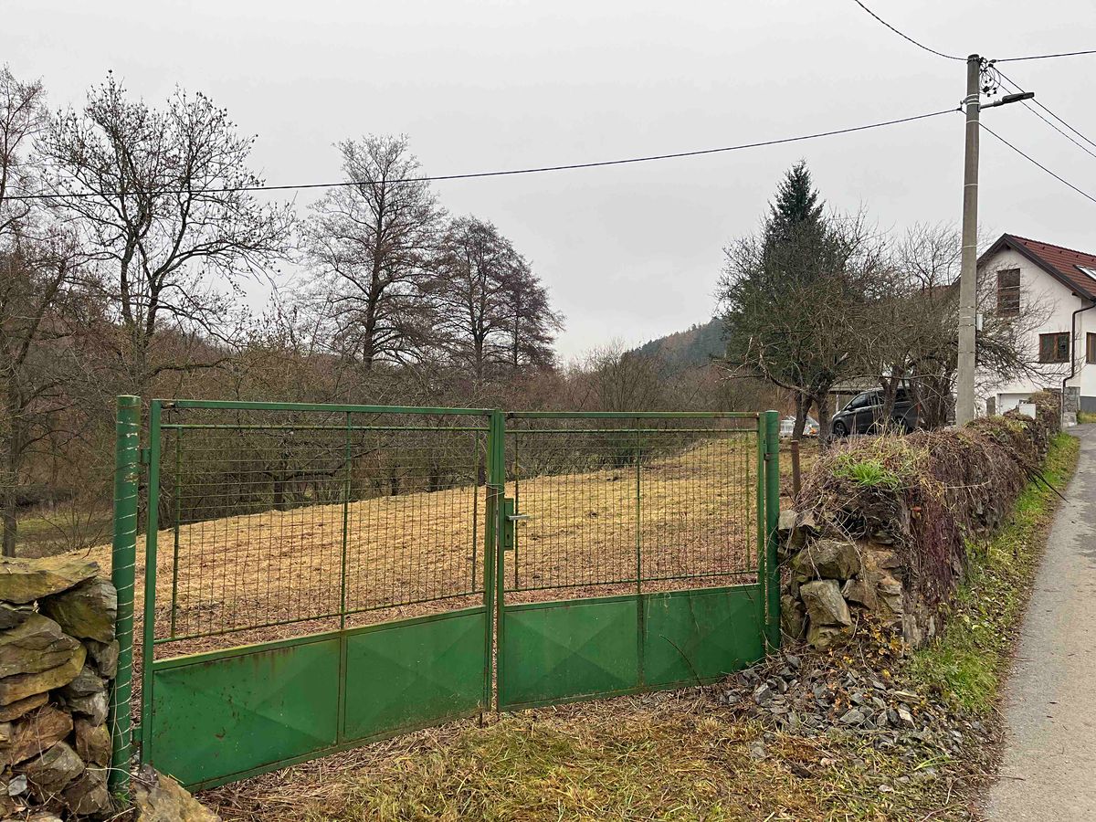 Prodej stavebního pozemku 700 m²