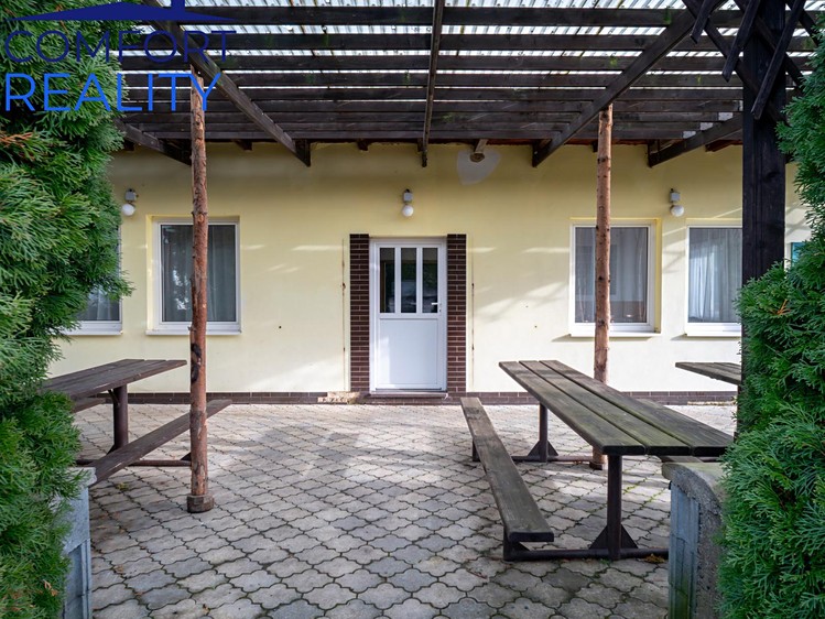 Prodej komerčního prostoru, 220 m² (19 z 23)