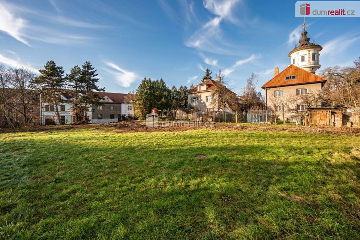 Prodej stavebního pozemku 909 m²