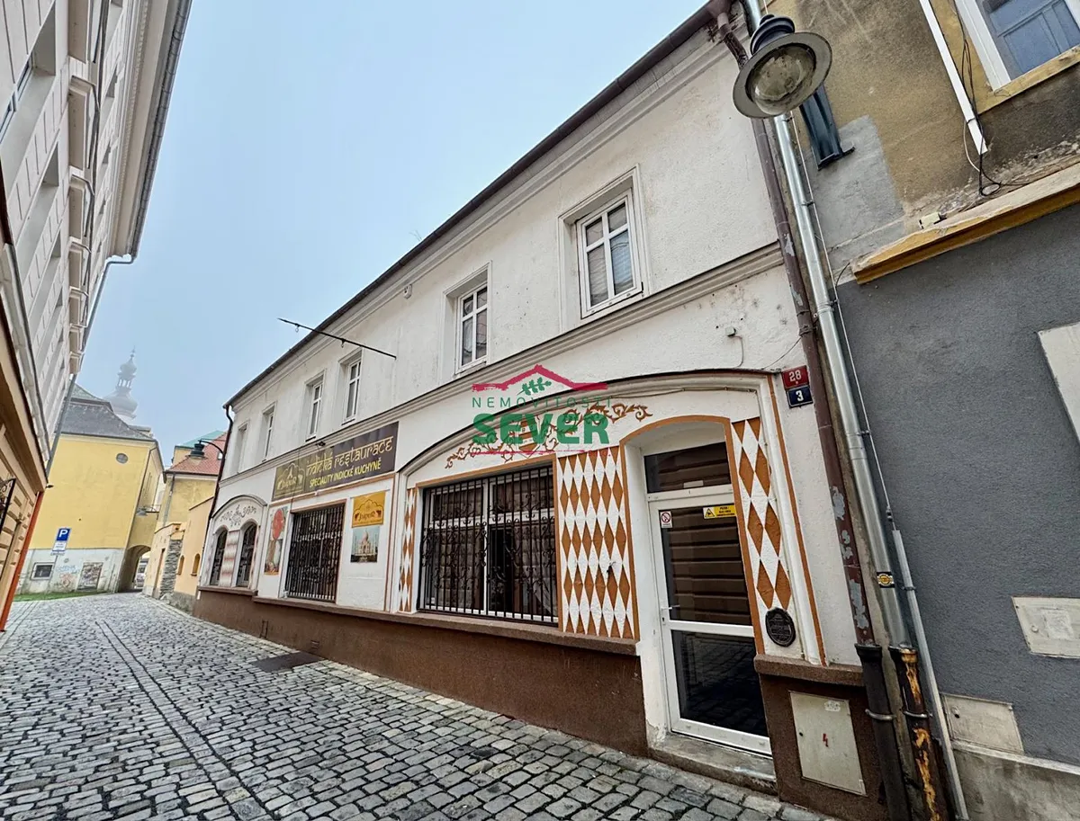 Prodej komerční nemovitosti 400 m²