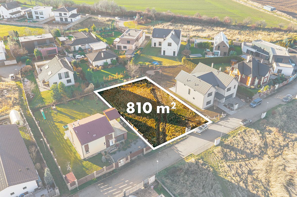 Prodej stavebního pozemku 810 m² – fotografie 3