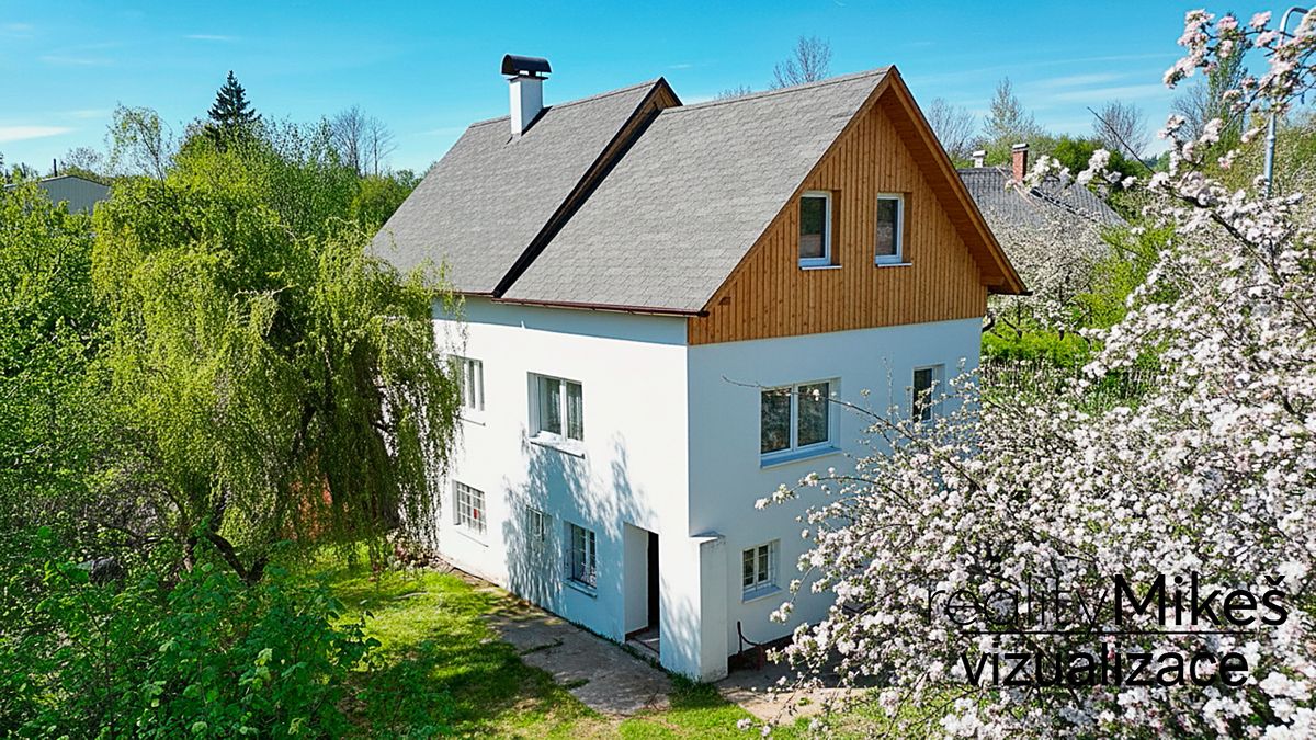 Prodej rodinného domu 193 m², pozemek 602 m² – fotografie 2