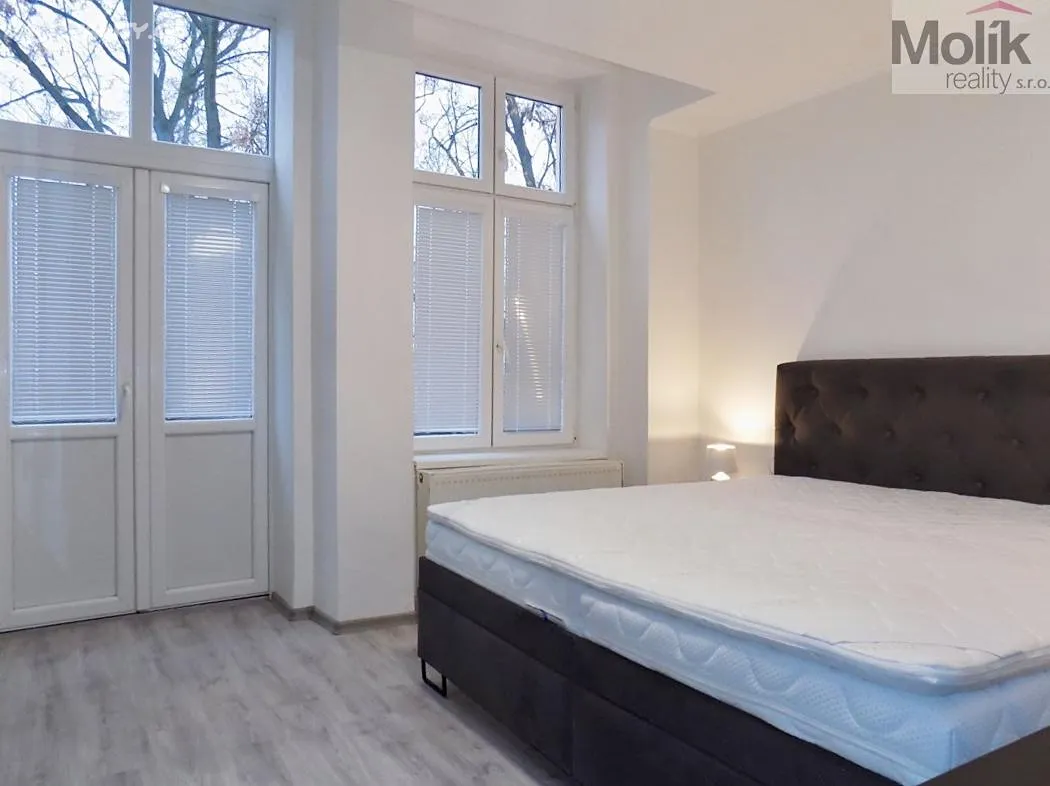 Pronájem bytu 2+1 53 m² – pohled 6