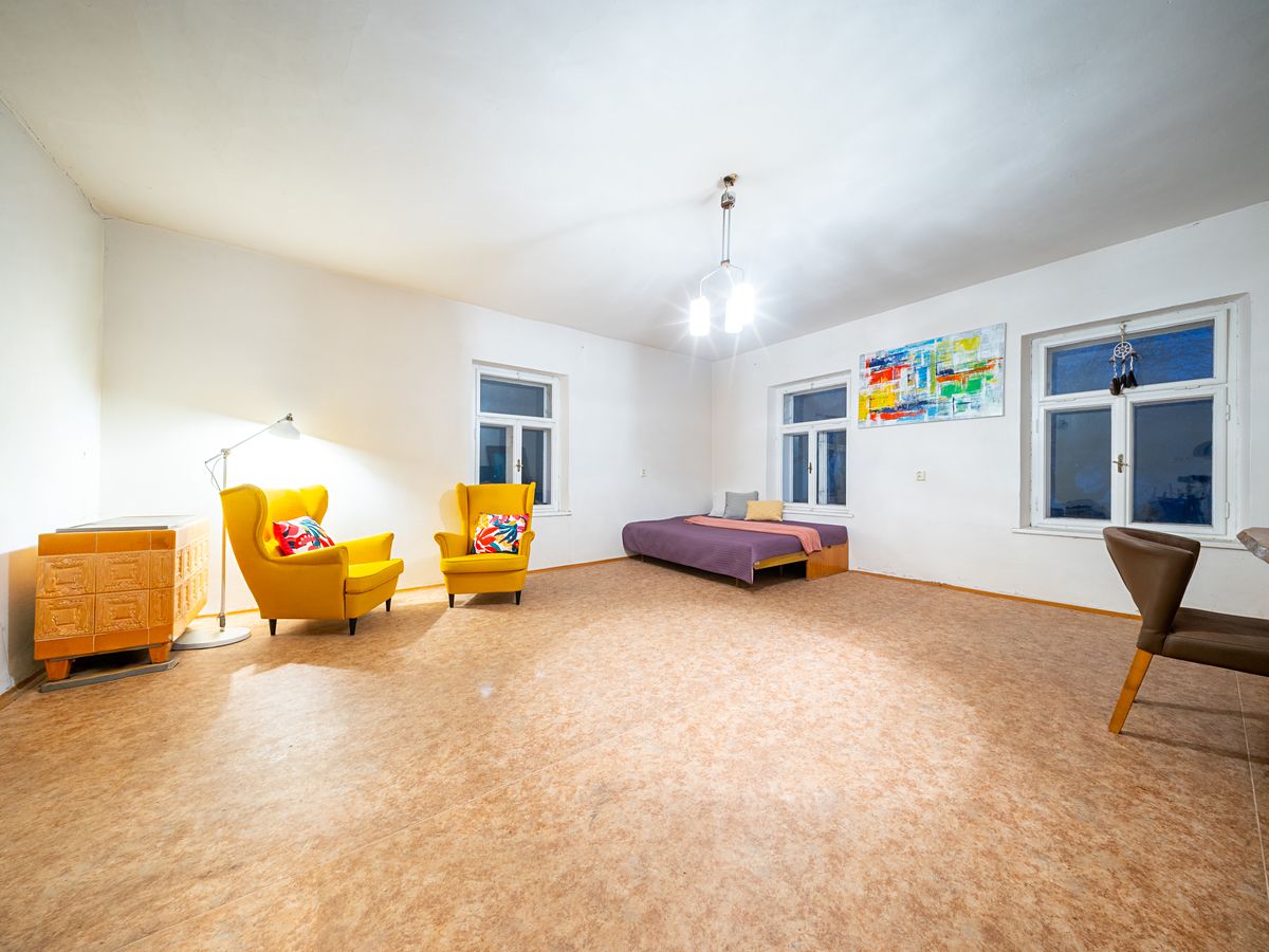 Prodej rodinného domu 236 m², pozemek 1653 m² – fotografie 4
