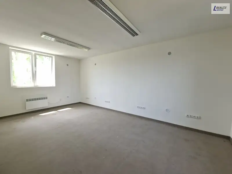 Pronájem kanceláře 144 m², Příbram – náhled fotky 3