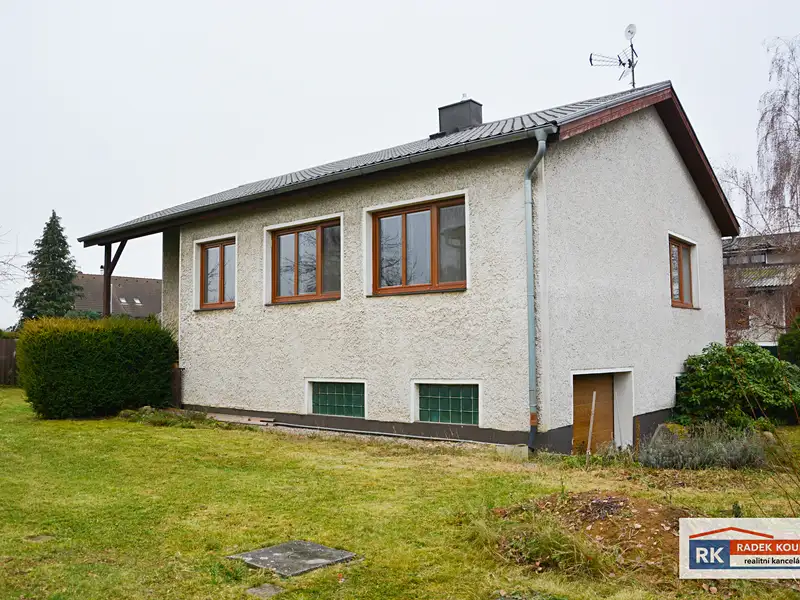 Prodej rodinného domu 115 m², pozemek 692 m², Tlustice – náhled fotky 1