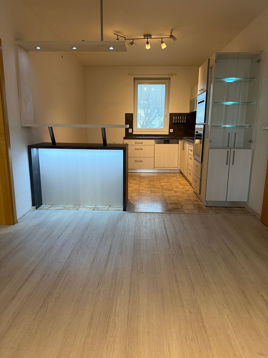 Pronájem bytu 3+kk 80 m² – fotografie 2
