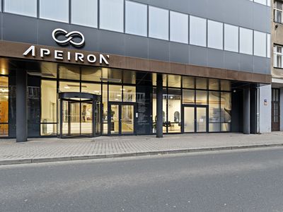 Pronájem obchodního prostoru 179 m²
