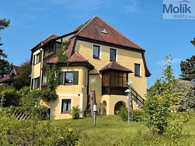Prodej  vícegeneračního domu 320 m², pozemek 1 680 m²