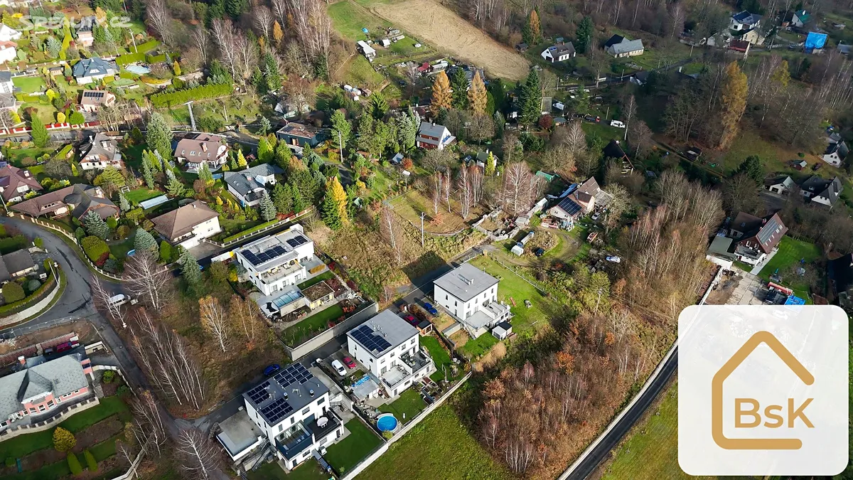 Prodej stavebního pozemku 2336 m² - Widok 3