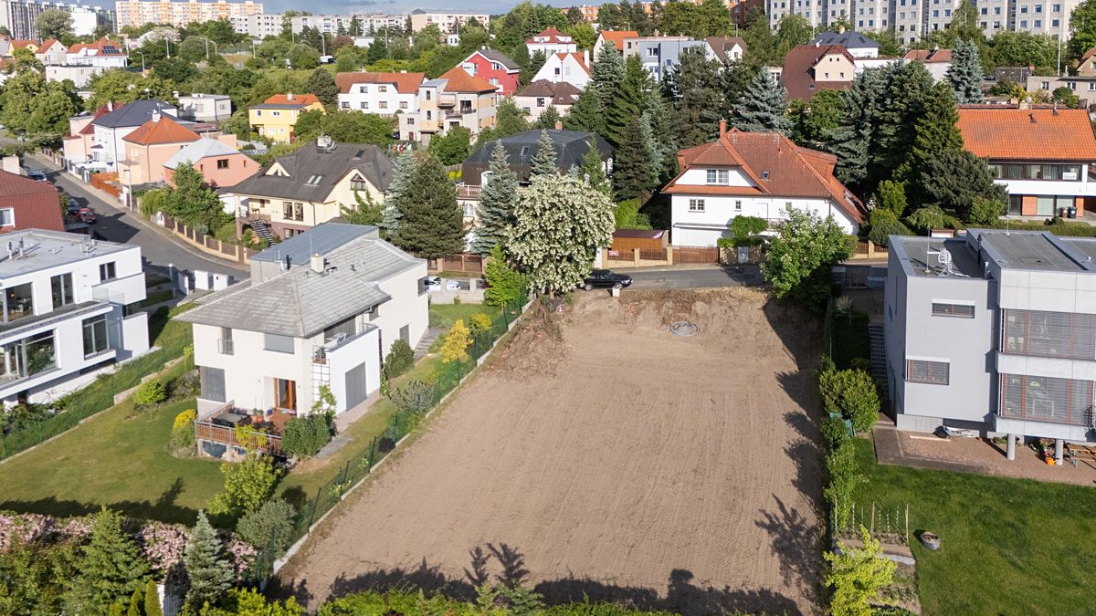 Prodej stavebního pozemku 753 m²