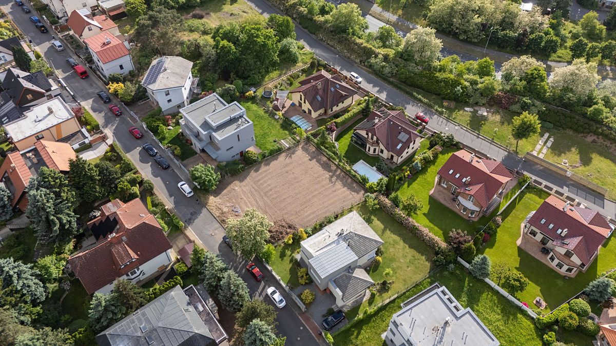 Prodej stavebního pozemku 753 m² – fotografie 2
