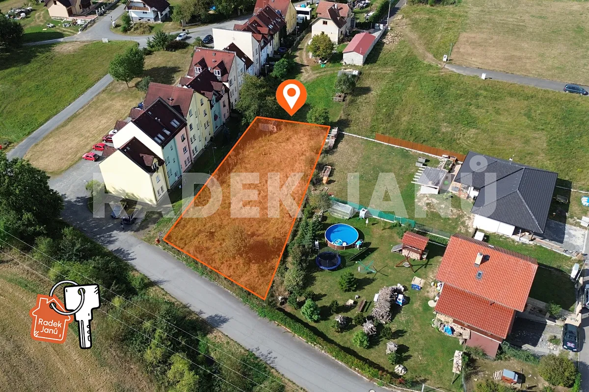 Prodej stavebního pozemku 896 m²